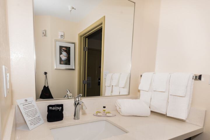 Room 20 of 35