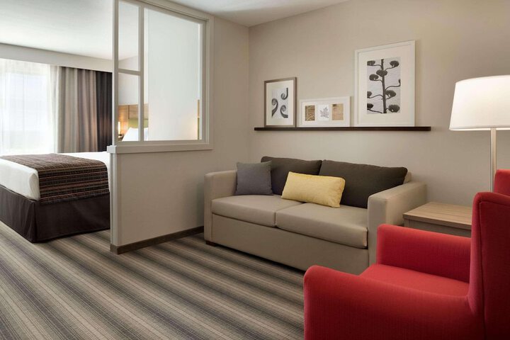 Room 8 of 20
