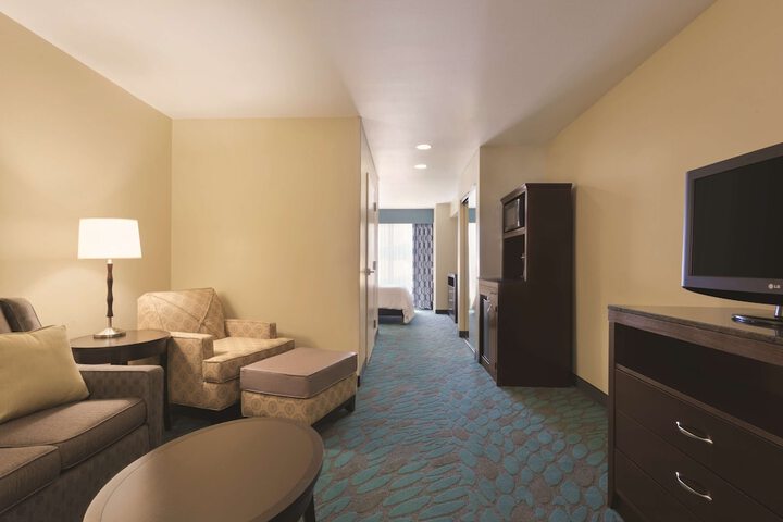 Room 38 of 71