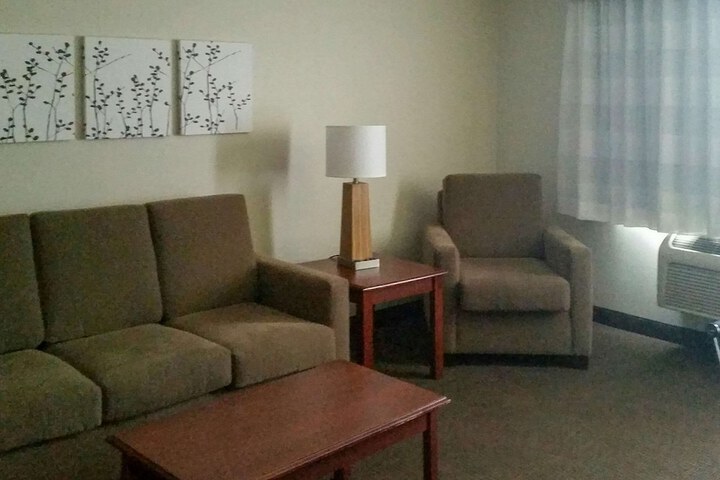 Sleep Inn & Suites Pleasant Hill - Des Moines
