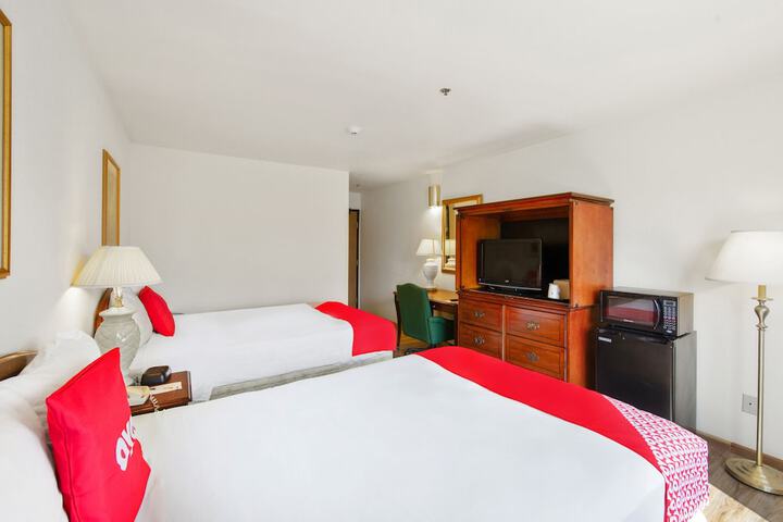 Room 18 of 48