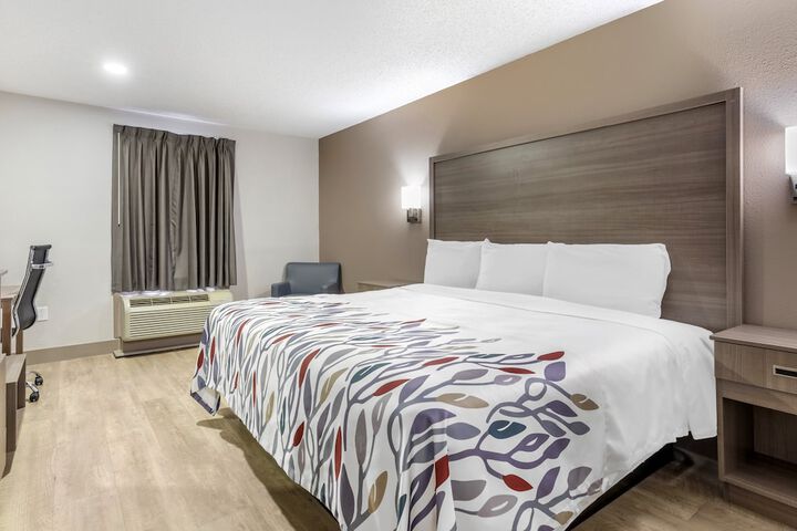 Room 21 of 34