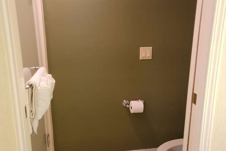 Room 29 of 61