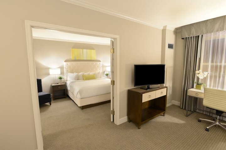Room 56 of 95
