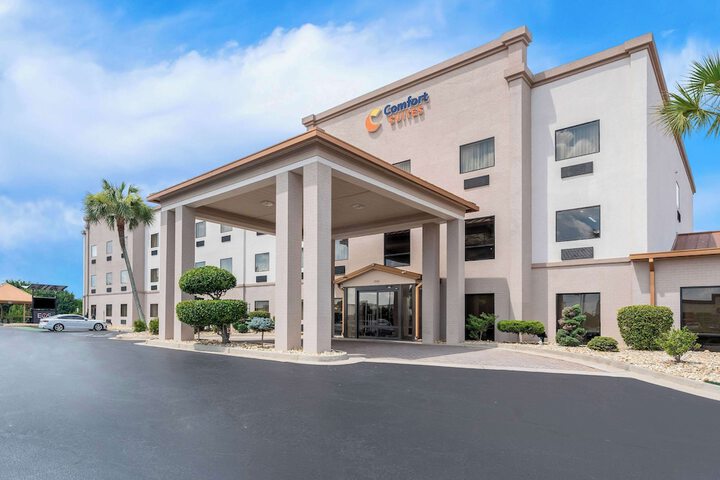 Hotel 3 of 35