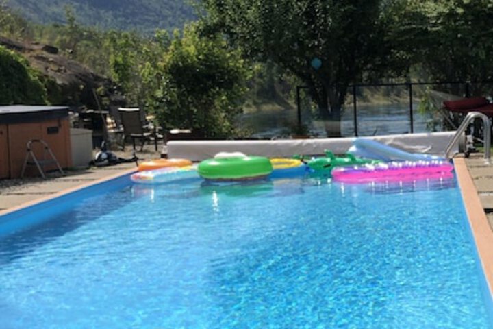 Pool 2 of 16