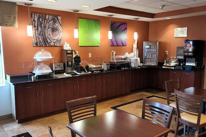 Breakfast/Coffee Service 55 of 60