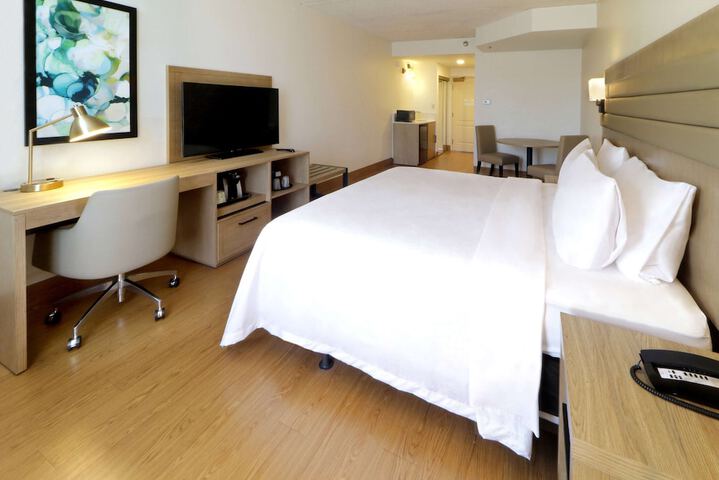 Room 30 of 110
