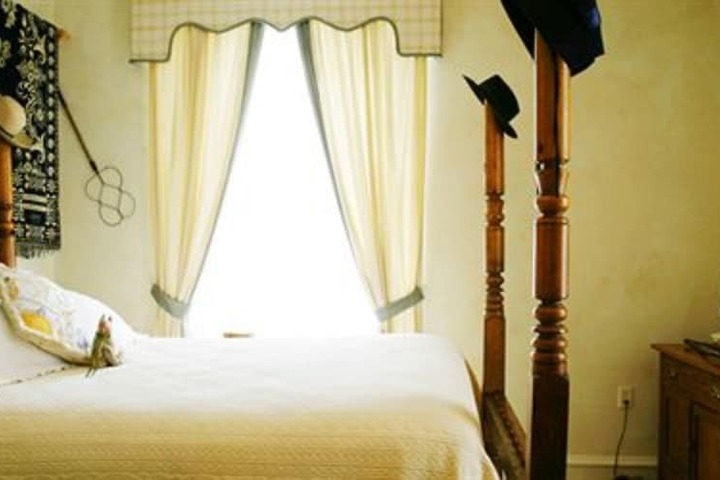 Room 28 of 58