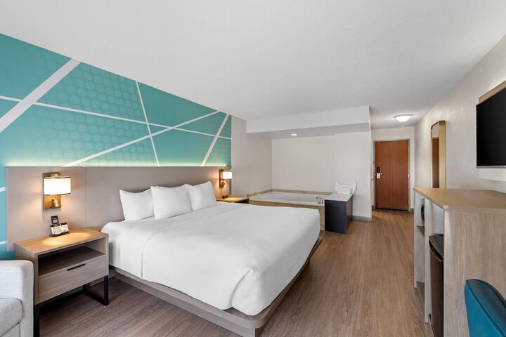 Comfort Inn & Suites and Conference Center