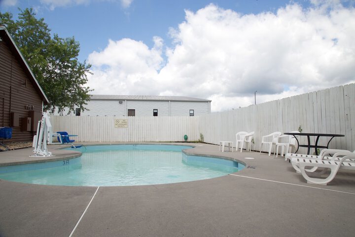 Pool 4 of 48
