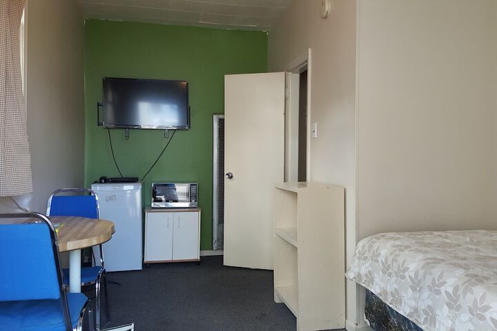 Room 64 of 88