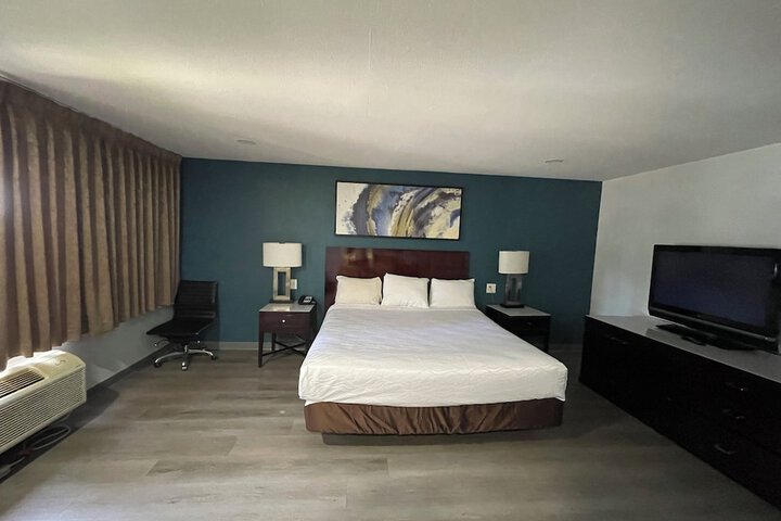 Room 10 of 39