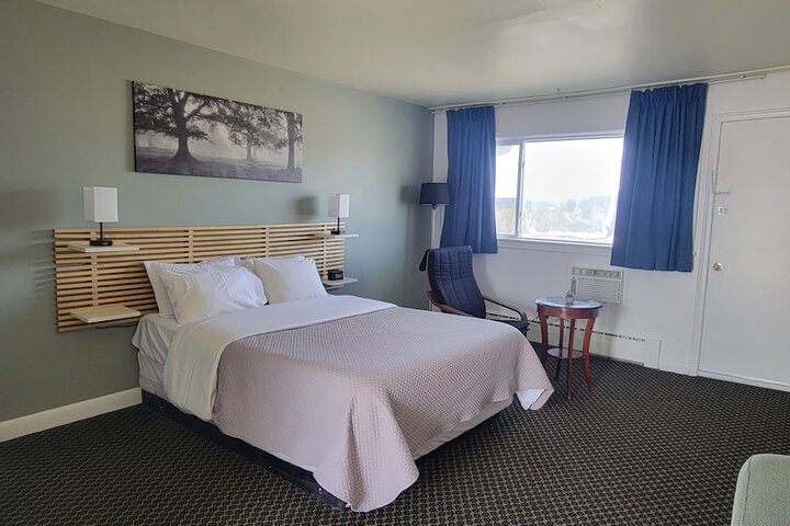 Room 15 of 32