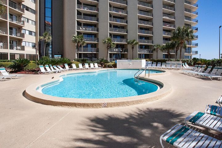 Pool 7 of 32