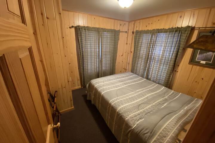 Room 32 of 96