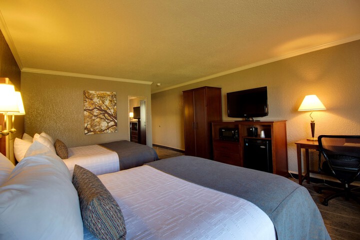 Room 11 of 80