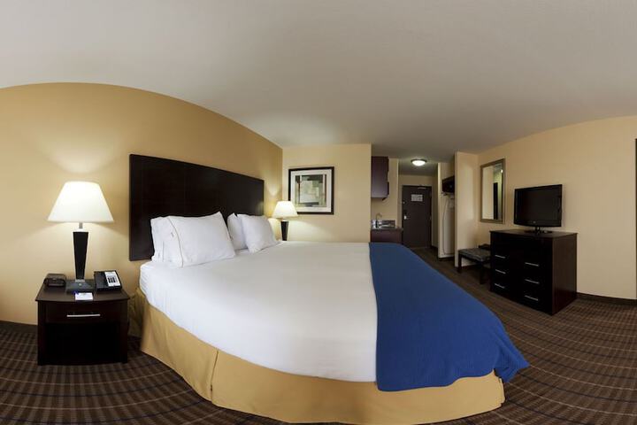 Room 10 of 44