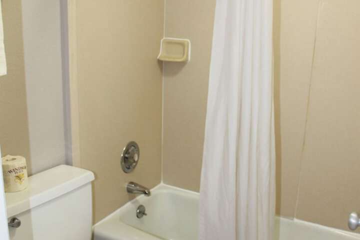 Room 15 of 25
