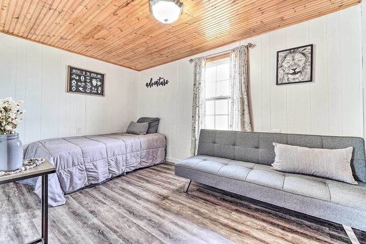 Updated Beattyville Ranch-style Home w / Yard!