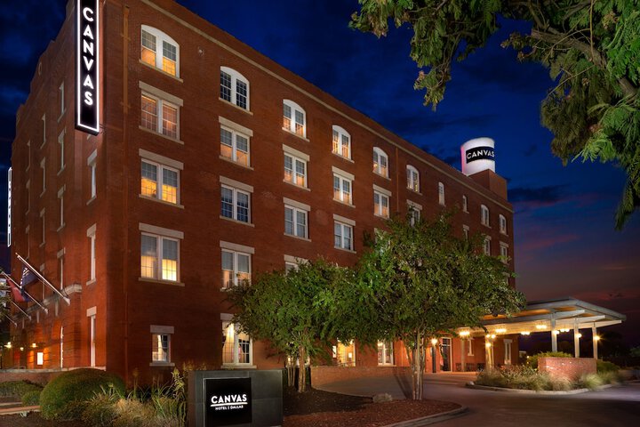 Hotel 3 of 61