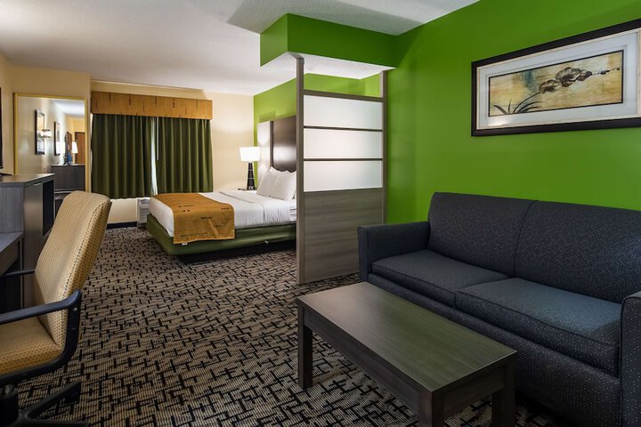 Room 7 of 23