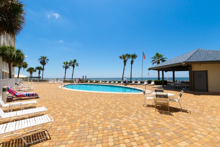 Pool 10 of 63