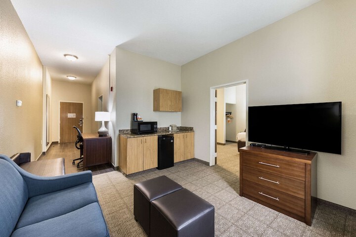 Room 34 of 68
