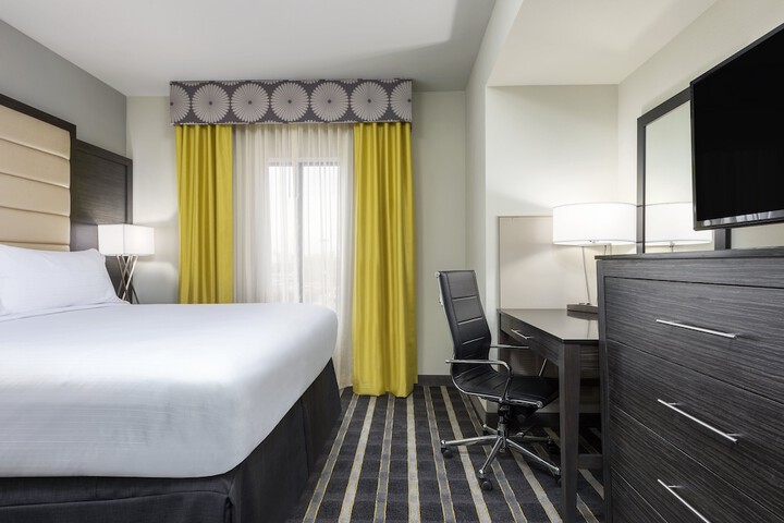 Room 20 of 38