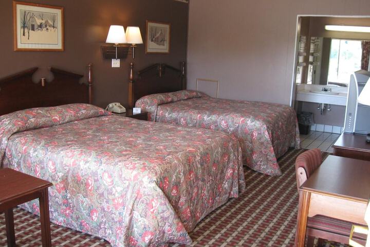 Room 13 of 20