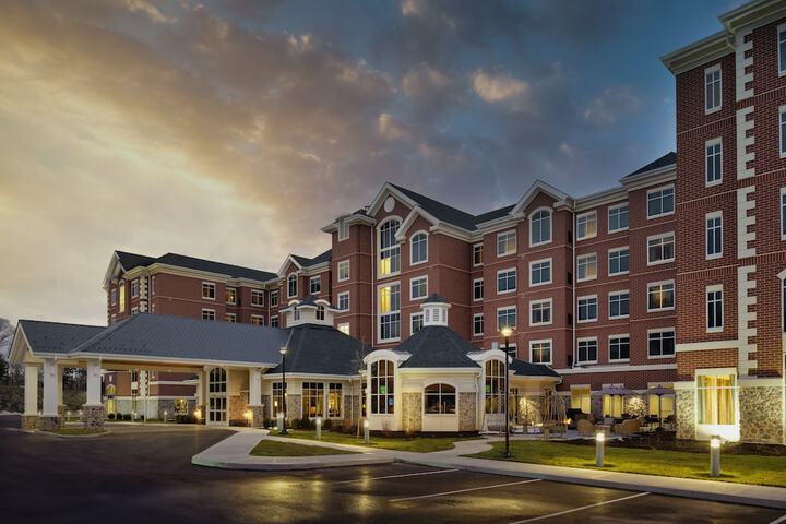 Hotel 2 of 92