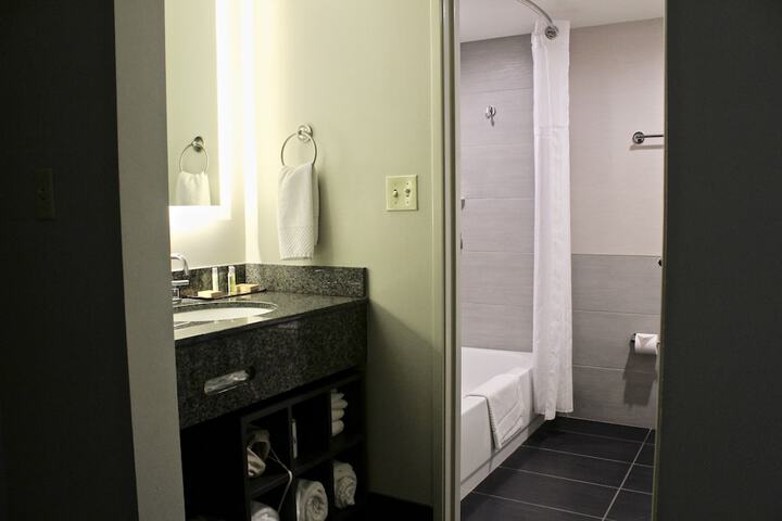 Room 60 of 109