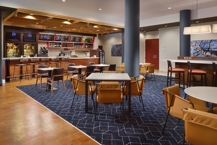 Courtyard by Marriott Warner Robins