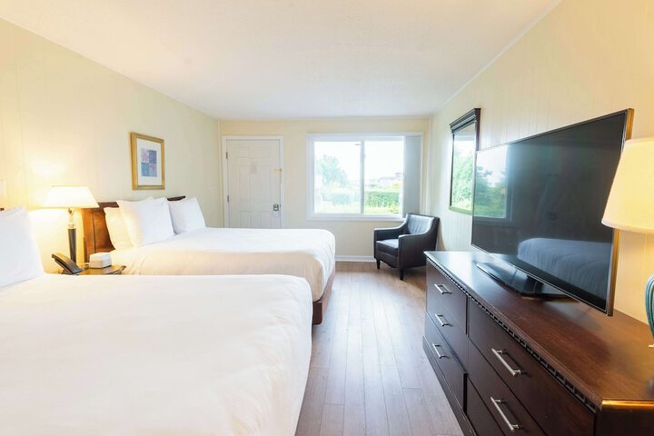 Aspinquid Resort