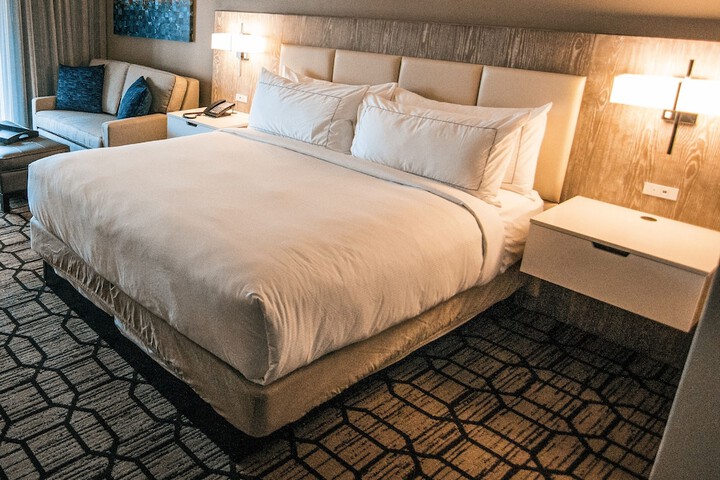 Room 21 of 53
