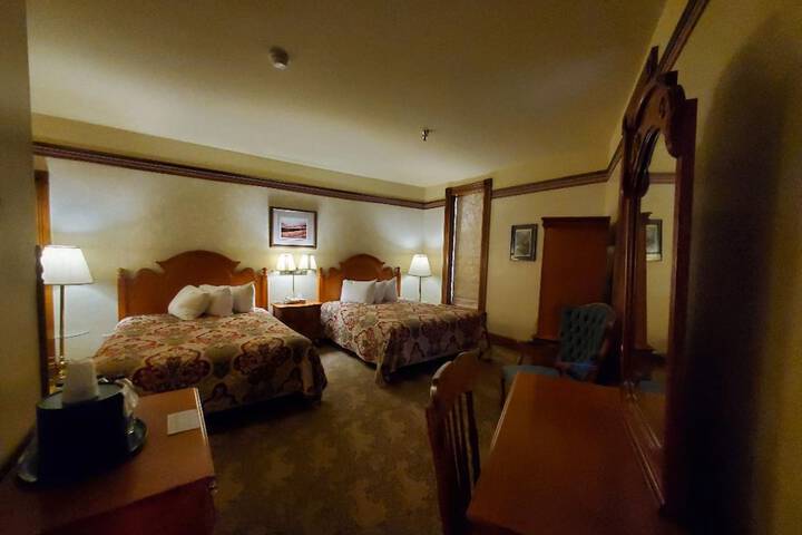 Room 33 of 56