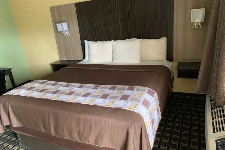 Travelodge Buffalo University District