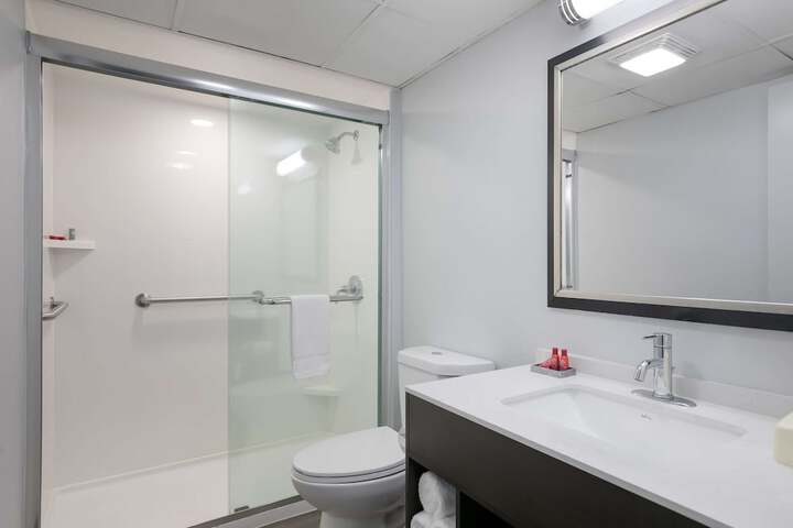 Room 15 of 31