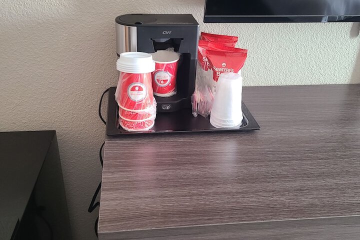 Boarders Inn & Suites by Cobblestone Hotels - Lamar