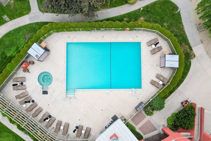 Pool 9 of 102