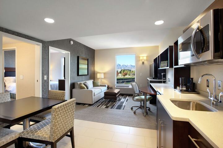 Room 14 of 22