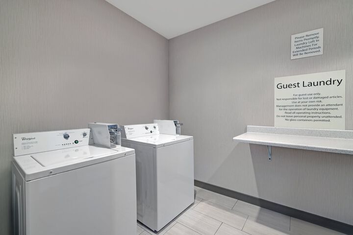 Holiday Inn Express Hotel & Suites NEWPORT by IHG