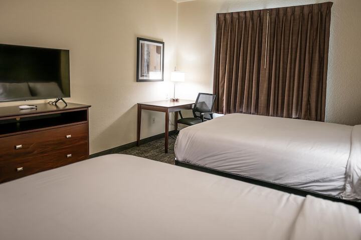 Cobblestone Hotel & Suites - Lamar