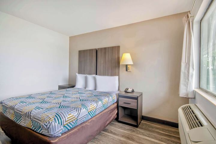 Room 16 of 30