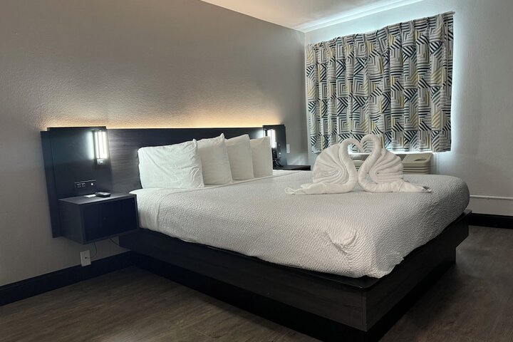 Room 22 of 33