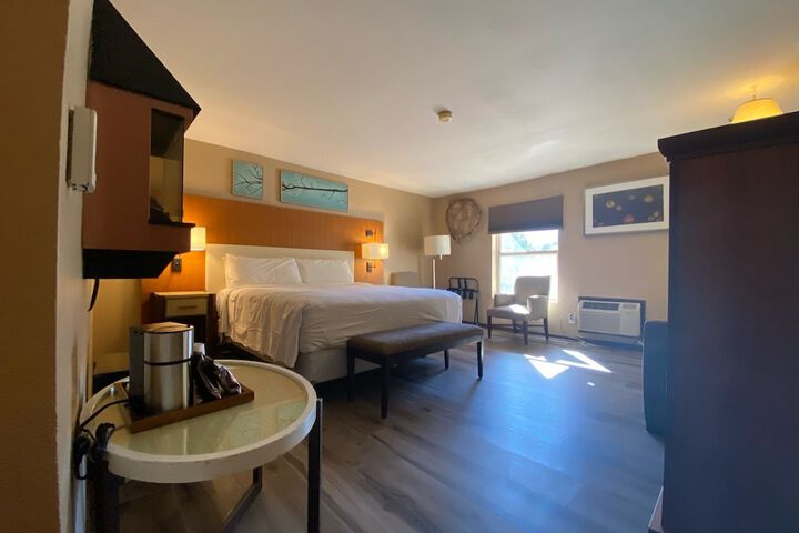 Room 48 of 91