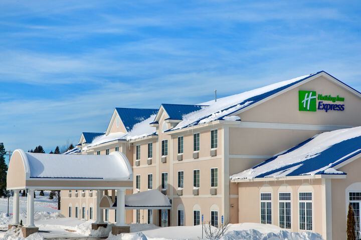 Hotel 2 of 27