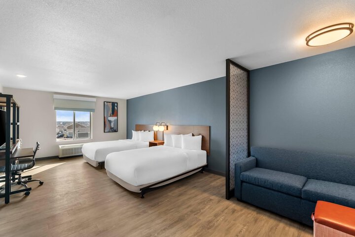 Everhome Suites Bastrop by Choice Hotels