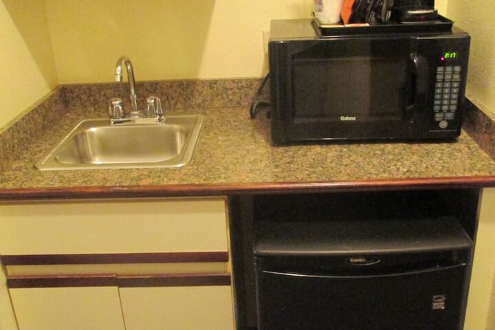 Room 20 of 28