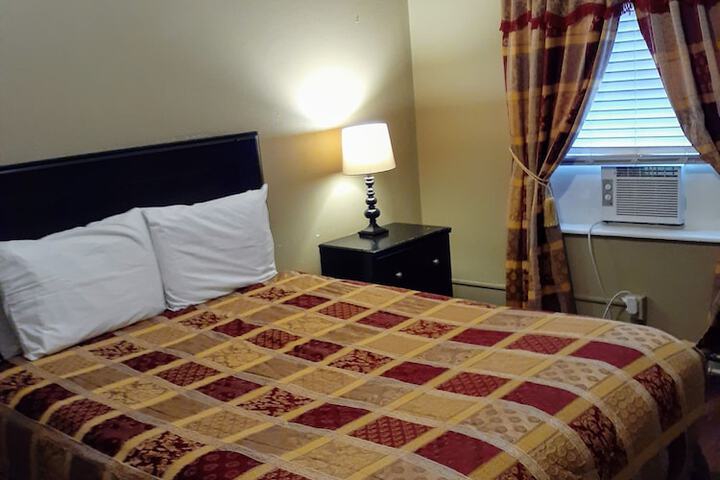 Room 18 of 26